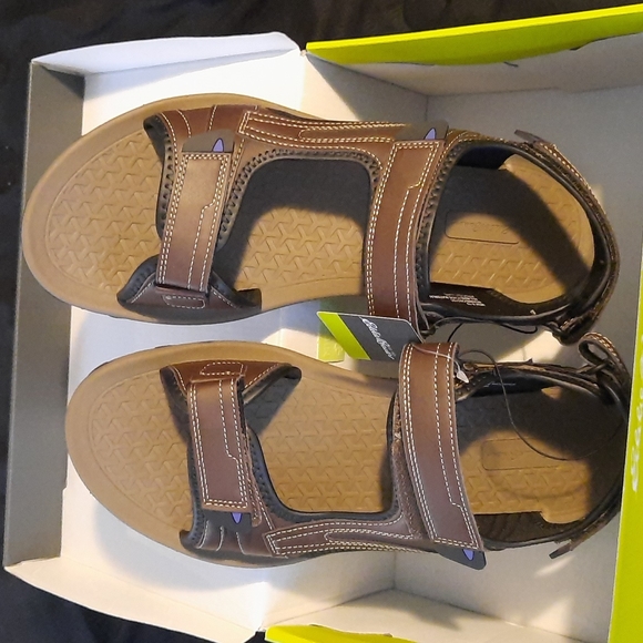 Eddie Bauer "Ronnie" Sandal (Chestnut) - Picture 4 of 9